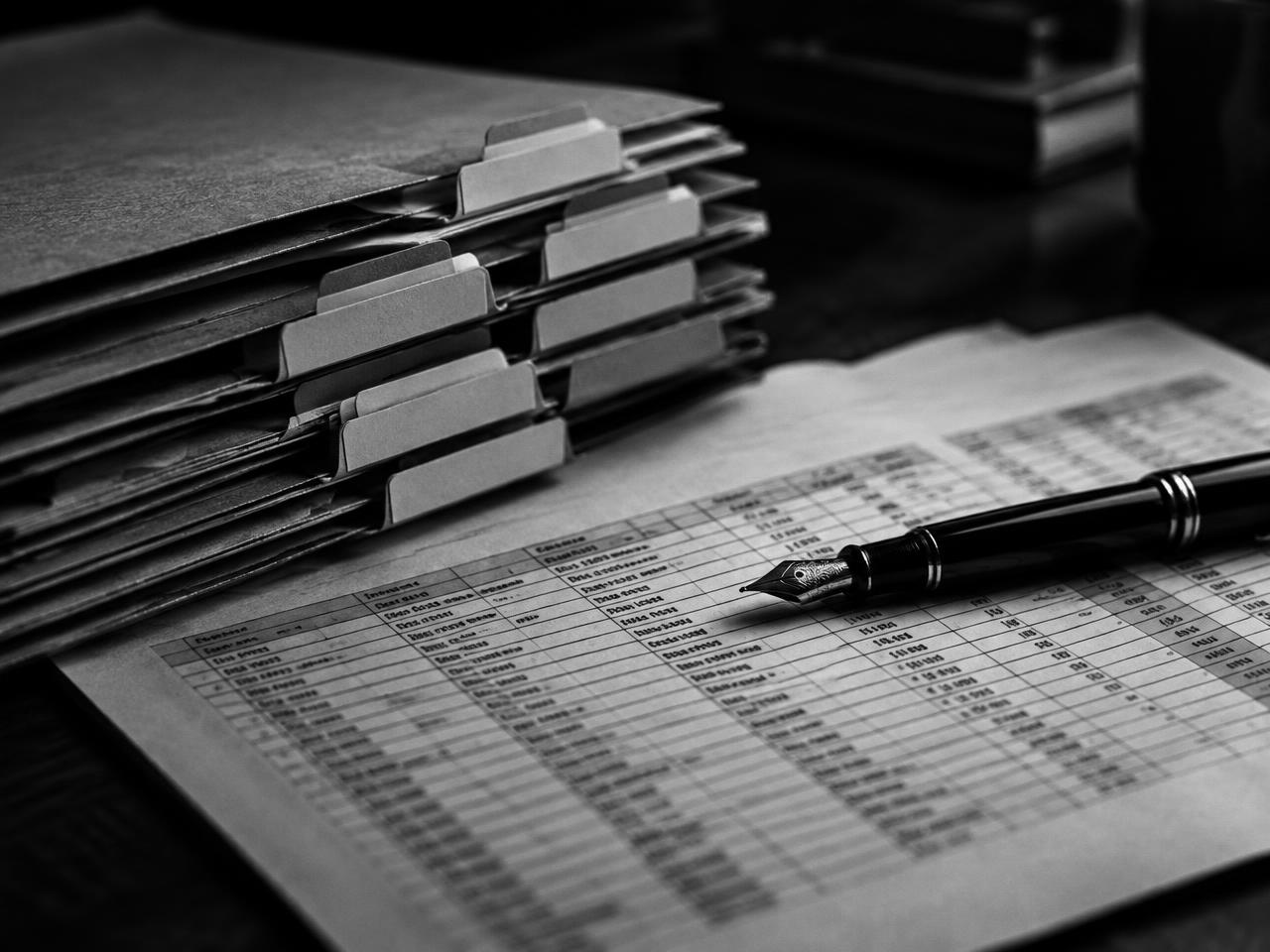 Archivo de catálogo con fichas y planilla de metadata